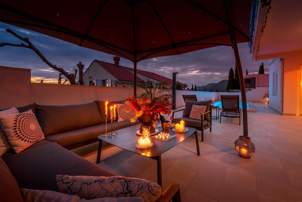 Deluxe Unique-with Private Heated Pool Lägenhet Cavtat